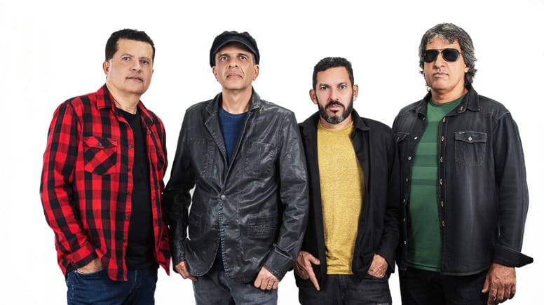 Reflexões intensas: Organoclorados flerta com o multiverso e desafia suposições inúteis e expectativas ilusórias em “Buscas Irreais 21”.