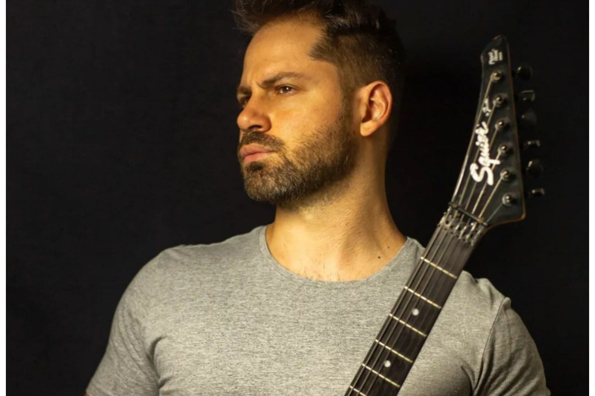 Adri lança emocionante homenagem em despedida ao seu grande parceiro falecido, o cãozinho “Pierre”