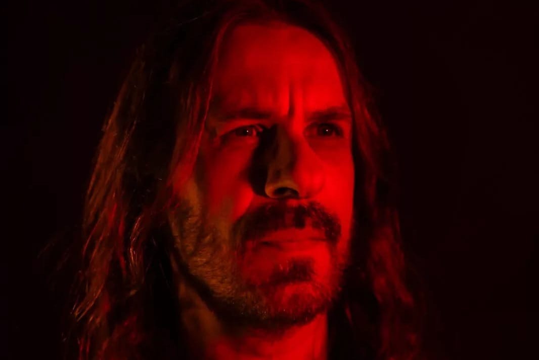 Luis Mariutti inicia pré-venda de seu primeiro álbum solo, “Unholy”