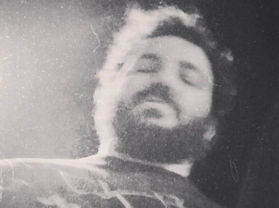 Conheça Barroca, artista do interior paulista que lança “Fogo Fátuo”, seu primeiro single.