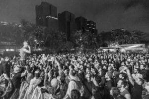 Cobertura do show de 30 anos do Blind Pigs vira minidocumentário com intuito de reafirmar o cenário independente