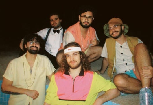 TheLongas cria ponte entre o passado e o futuro no clipe “Minemorium”