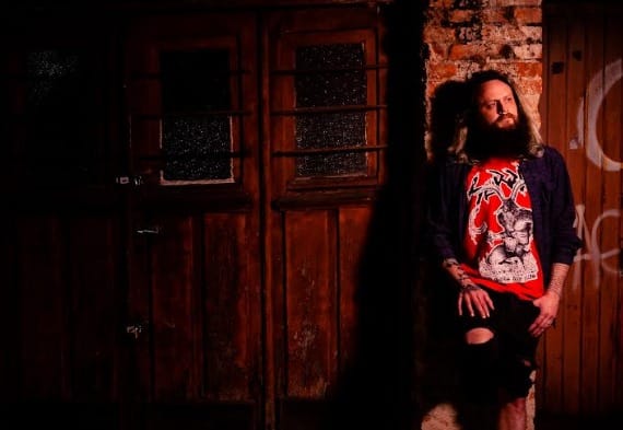 Rock pela vida: músico porto-alegrense lança single ‘I Don’t Wanna Die Young’ junto com videoclipe