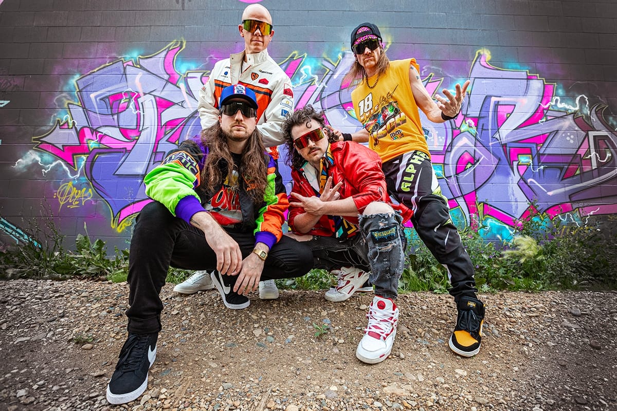 STRIKER são os reis do ringue com novo videoclipe de luta livre “Sucks To Suck”