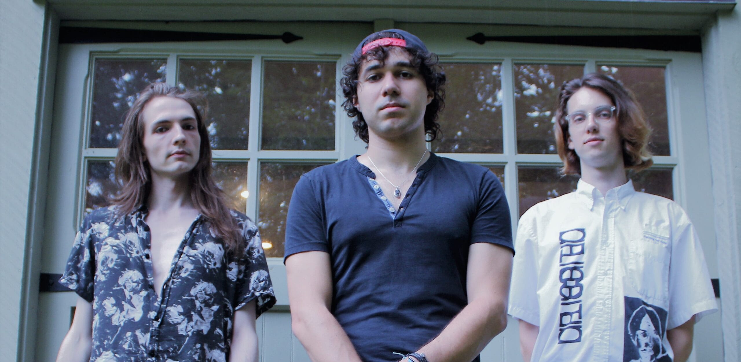 FROGG se rebela contra o trabalhando até a morte com novo single “Dandelion” do próximo álbum de estreia