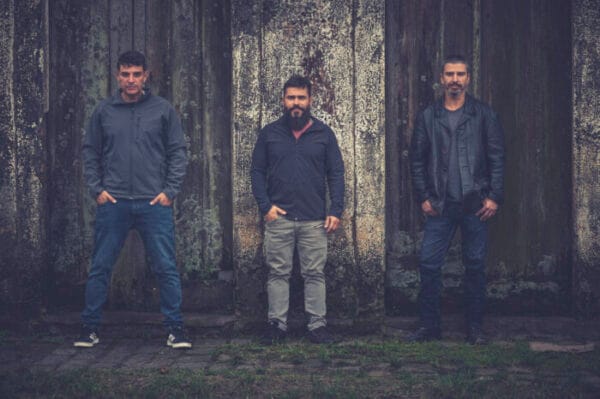 KILLING IN A BAD MOON: lançado pré-save do seu mais novo Single