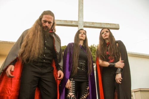 Losna traz a temática vampiríca, soturna e demoníaca para a coletânea “Mulheres em Movimento”