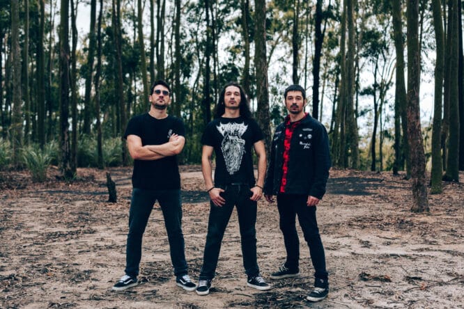 Malvina lança single “The Backward Elite”, baseado na obra A Elite do Atraso de Jessé Souza