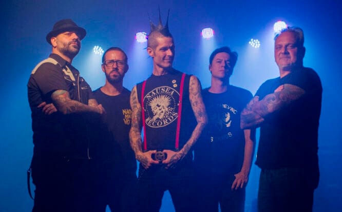 “Bullet Through The Heart”, novo single do Armada, relembra regime militar