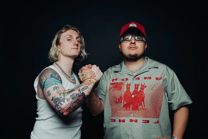 Love Ghost lança novo single ‘TIME TRAVEL’ com participação com o artista mexicano Yung Dupe