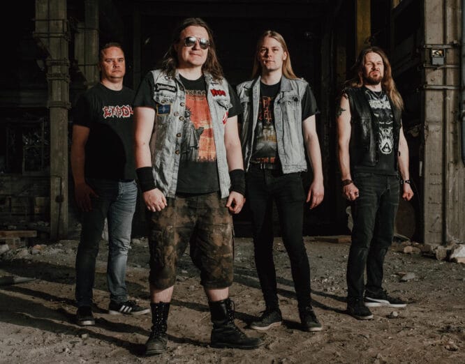 Thrashers finlandeses MUTANT BLAST lança novo single “Acid Rain”