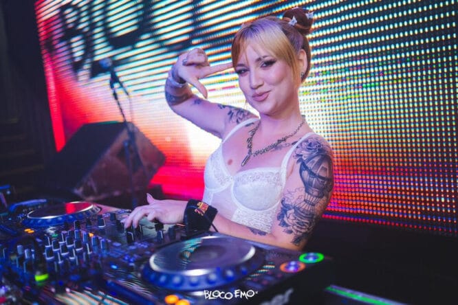 Bandas e DJs do emo realizam evento solidário às vitimas do RS