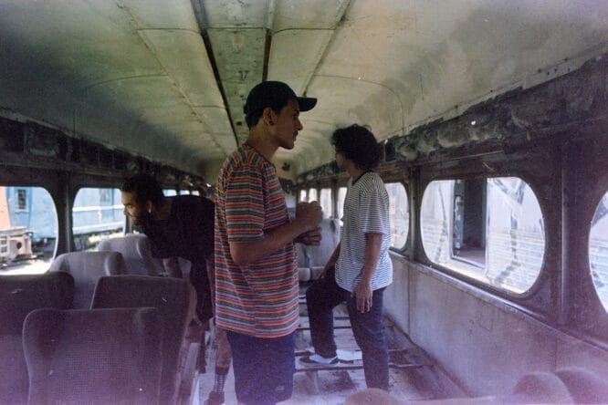 Janeiro Industrial Retorna com “Olvidar”: Hardcore Melódico e Rock Independente em Dose Dupla!