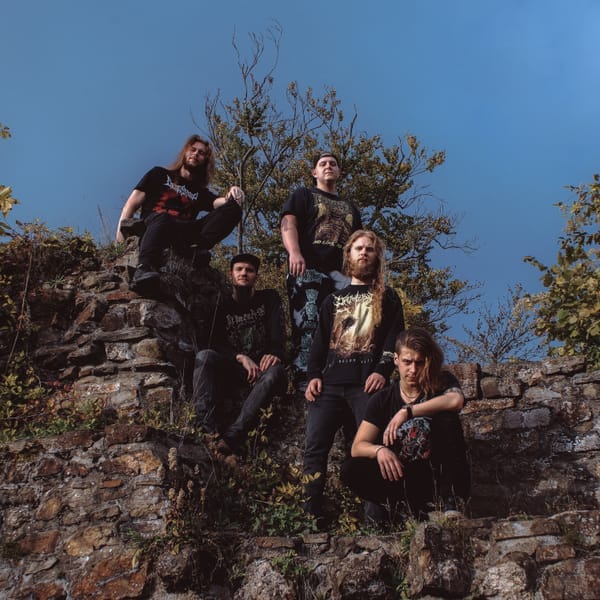Unhallowed Deliverance: Of Spectres and Strife – O Batismo de Fogo do Death Metal Alemão