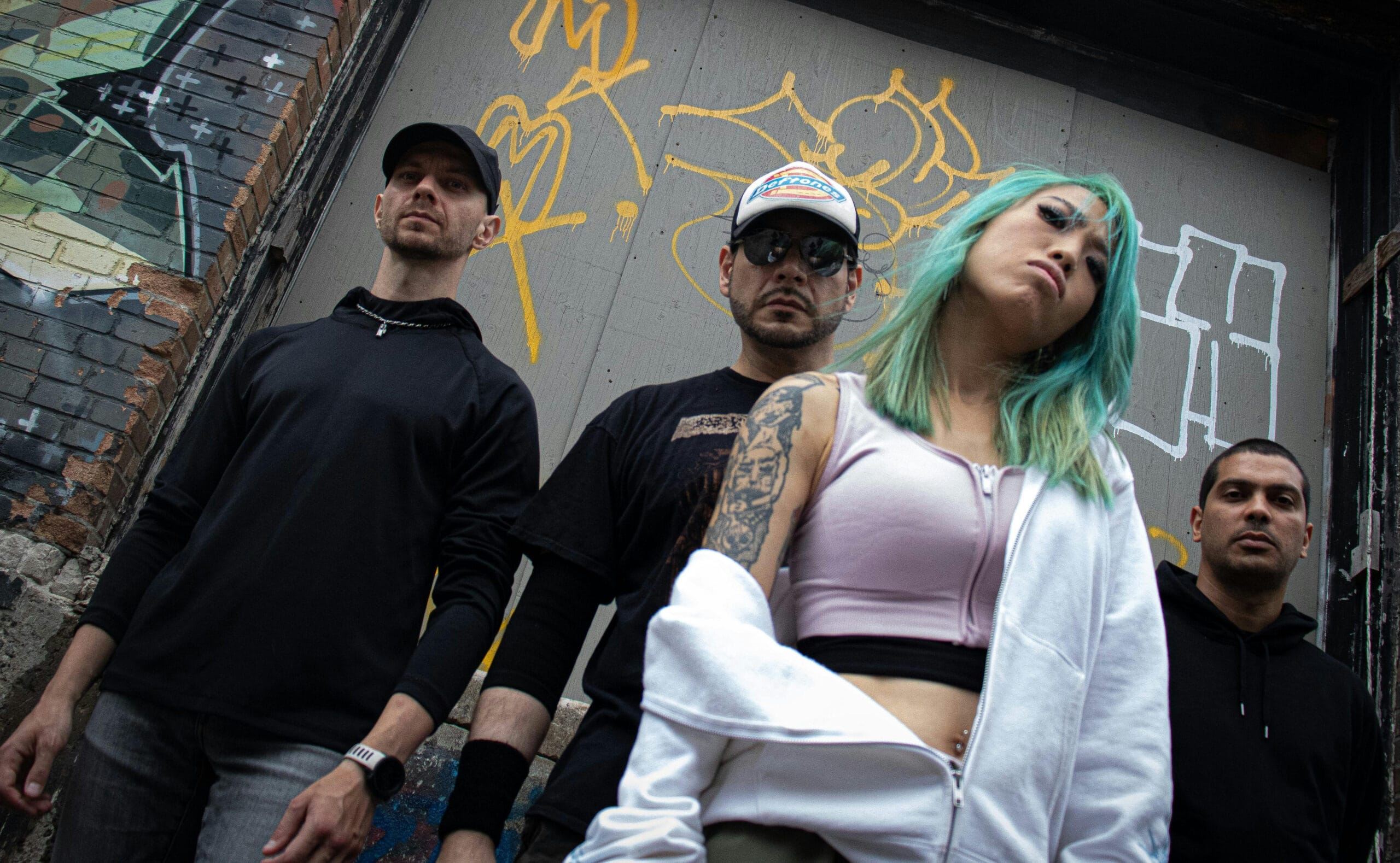 CHÜZO de Montreal revela a vingança do *Aggro-Metal no novo videoclipe “Brand New Cell”