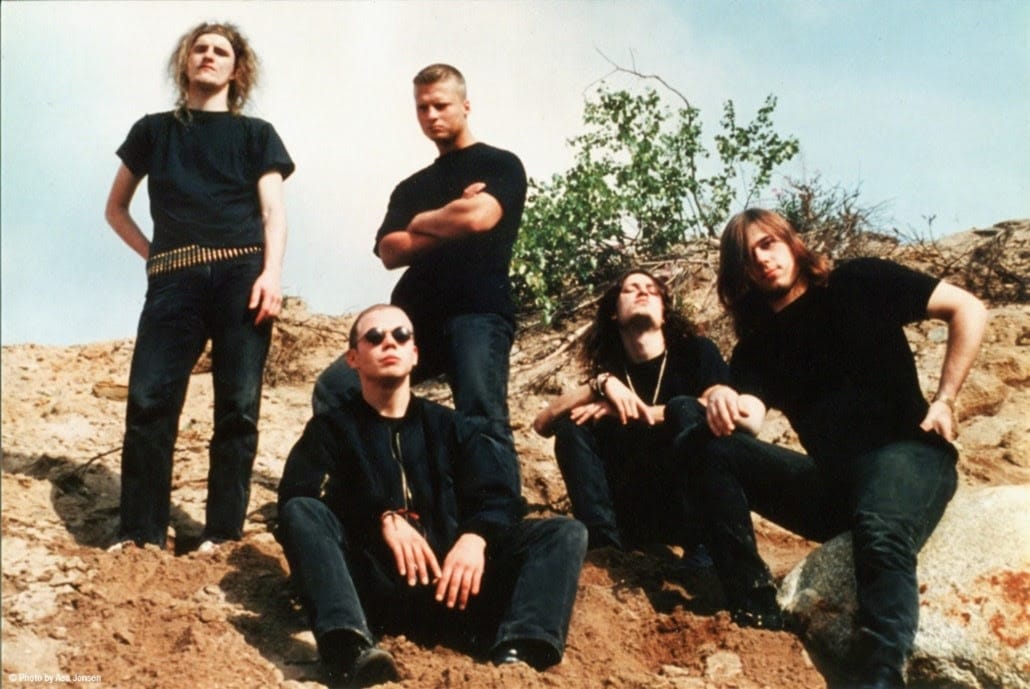 EDGE OF SANITY – Novo single/visualizador para “Jesus Cries”