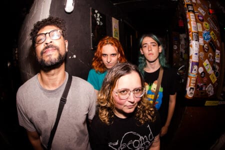 Trash No Star lança o segundo single de seu terceiro álbum, “Existir é Resistir”, que será lançado em 2025 pela gravadora Efusiva.