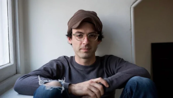 Clap Your Hands and Say Yeah: 20 anos de um disco com energia espontânea e sotaque artesanal, ao vivo nesta quinta (12) em São Paulo
