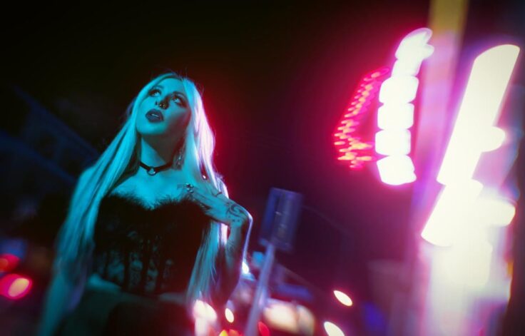 ALLIE RIOT LIBERA O CAOS COM COVER DE GG ALLIN — E ROUBA A CENA NO RETORNO DA SOCIETY 1