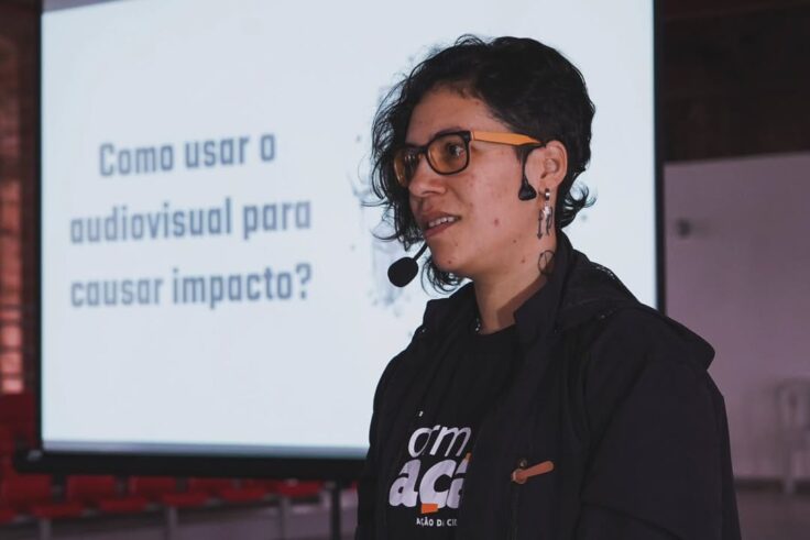 Monique Ferreira apresenta: Produzir é Conectar — O Impacto do Fator Humano na Produção de Eventos