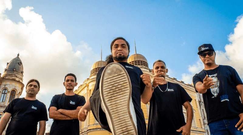 Raízes Perdidas transforma ritmos regionais em manifesto social no seu álbum de estreia, “O Peso do Batuque”