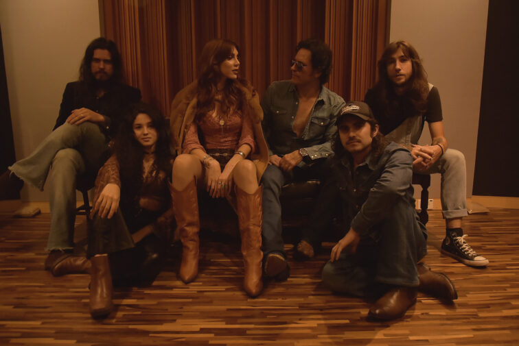 Floripa recebe show imersivo de Daisy Jones & The Six