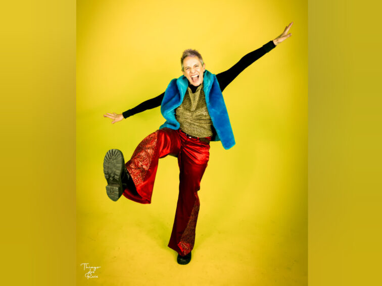 Laura Finocchiaro lança nova versão de “Malabi” no Dia das Crianças