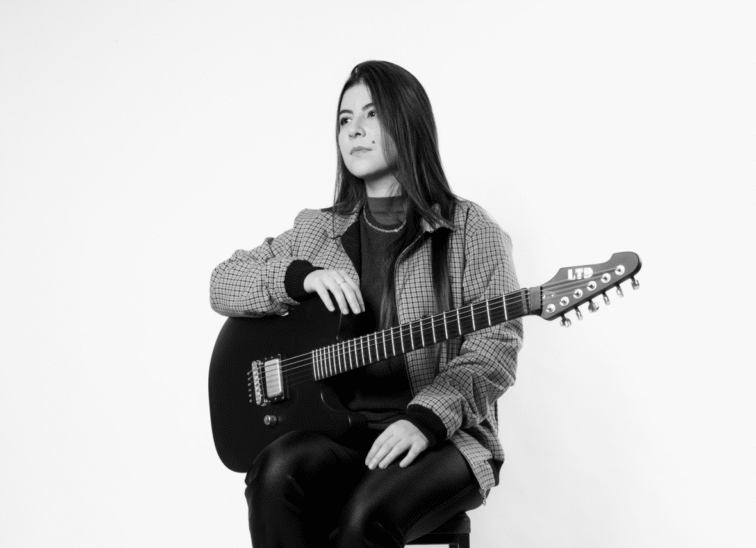 Jéssica Falchi anuncia nova banda e lançamento do primeiro single