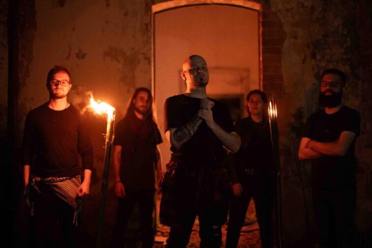 Vakan lança videoclipe cinematográfico para “The Hunter” e cria expectativas grandiosas pelo lançamento do álbum “Sepia Dreams”