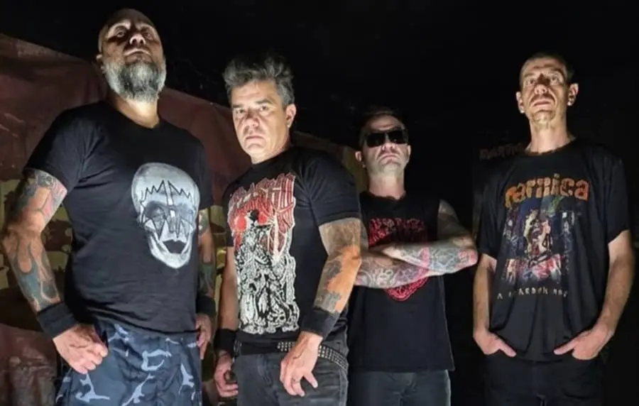 Carniça celebra 35 anos de Metal Extremo com novo EP, nova formação e o single 'Lanceiros Negros'.