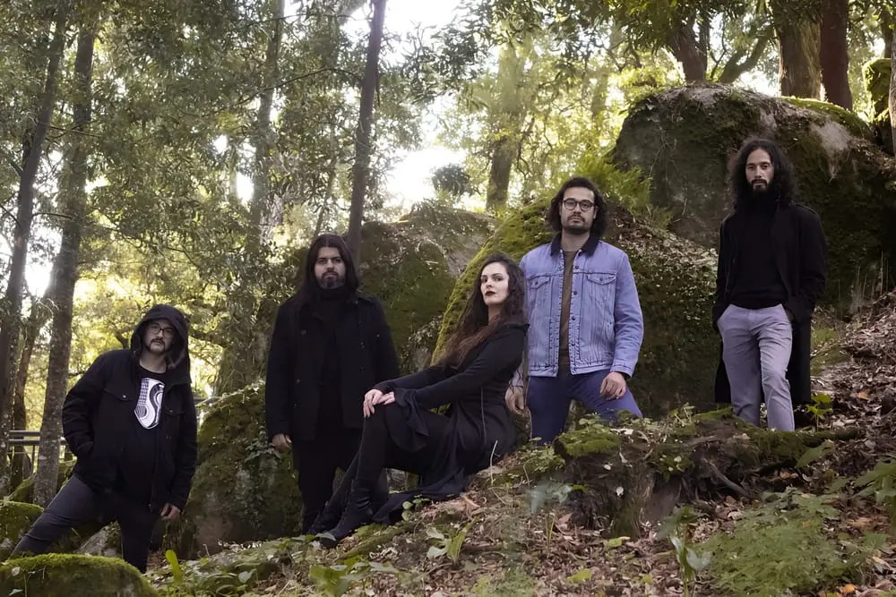 A banda Sandmind anuncia o álbum de estreia “13 Pragas Infernais”, com lançamento previsto para 13 de abril