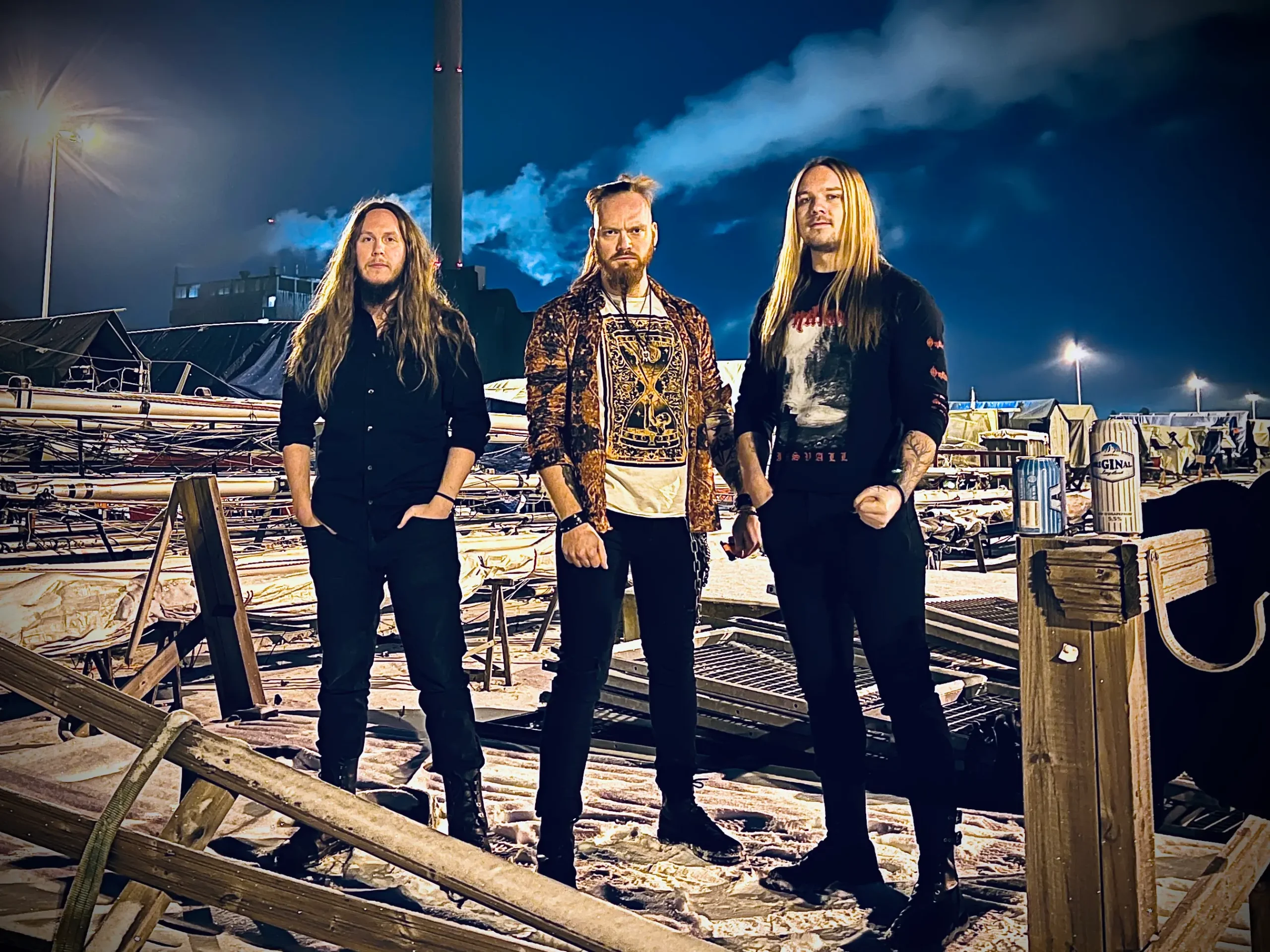 Earthblood: Os finlandeses do “Thunder Ape Metal” lançam o poderoso single “Hatchet in Hand”
