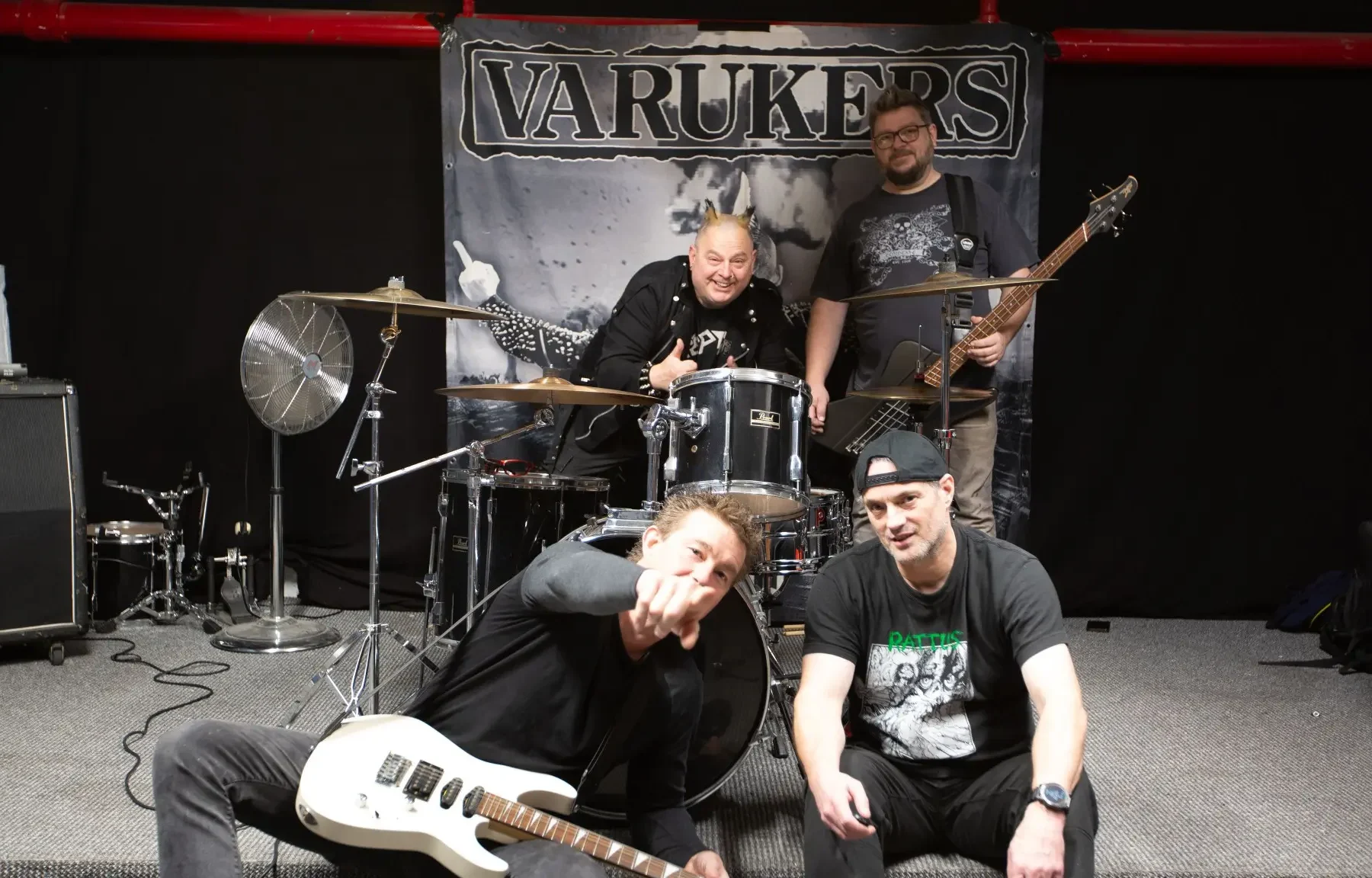 Os lendários punks ingleses do The Varukers retornam a São Paulo em 8 de maio no Cine Joia.