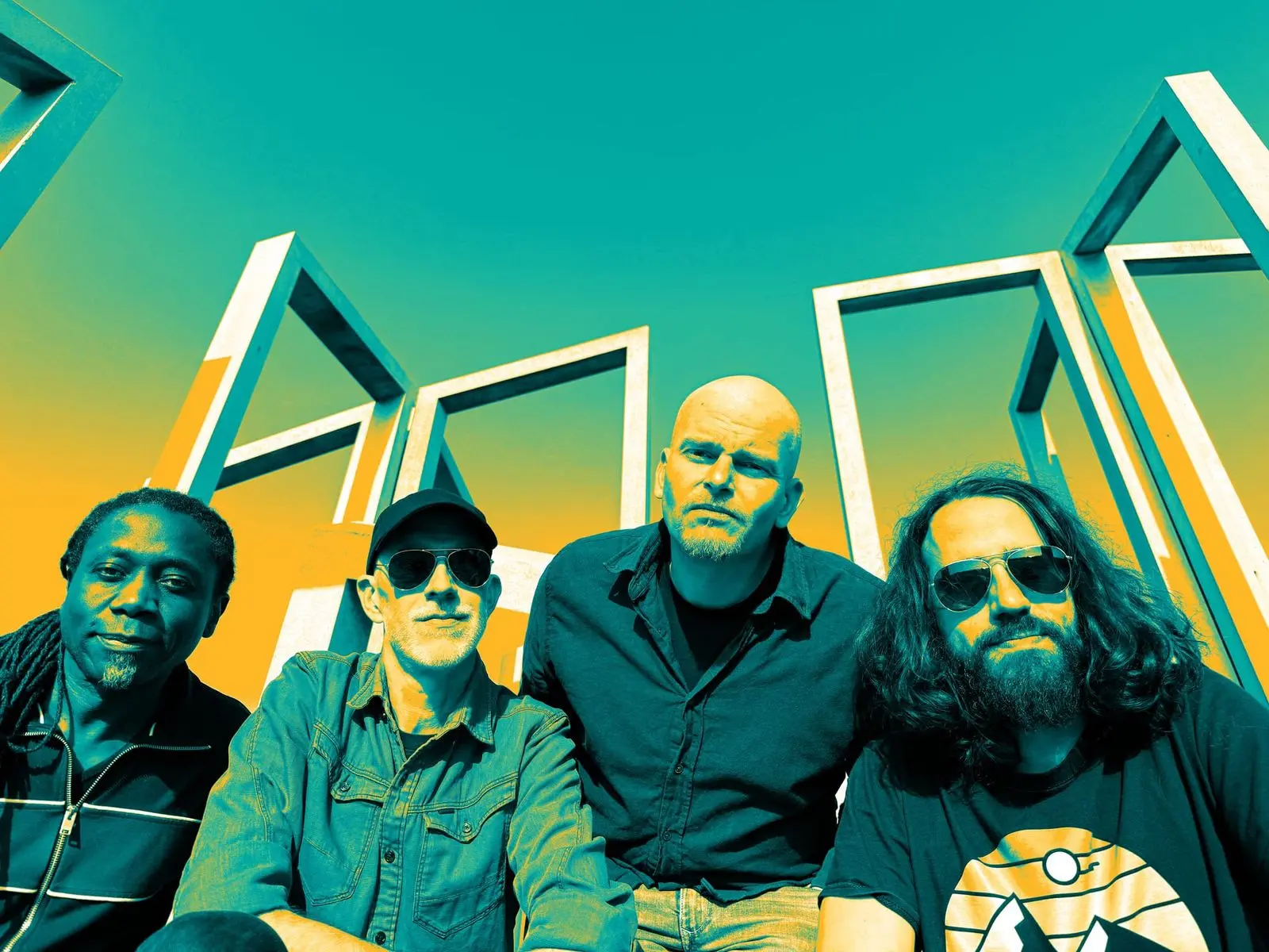A banda holandesa Mount Turmoil anuncia seu álbum de estreia "Peak Living" para junho de 2026.