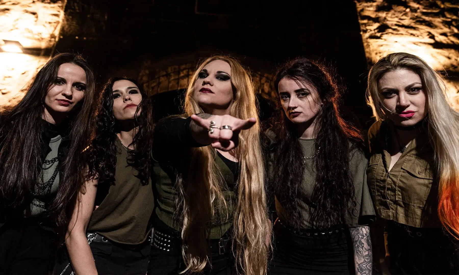 Prika Amaral (Nervosa) abre o jogo em entrevista ao '5 to Rock' com Ricardo Batalha.