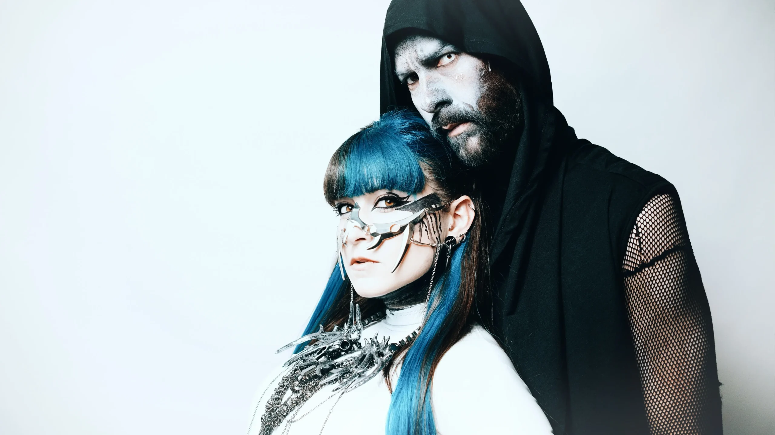 ESOTERIK revela o explosivo novo single “Cycles”; anuncia o álbum de reinvenção do nu-metal, Nü Skin.