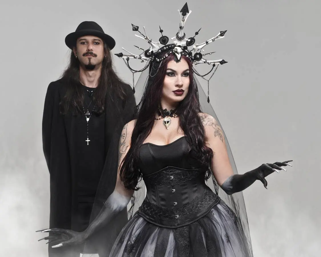 Soulwitch Explora Inquisição, Bruxaria e Transmutação Espiritual no Videoclipe Cinematográfico de ‘Teufelsbuhlschaft’