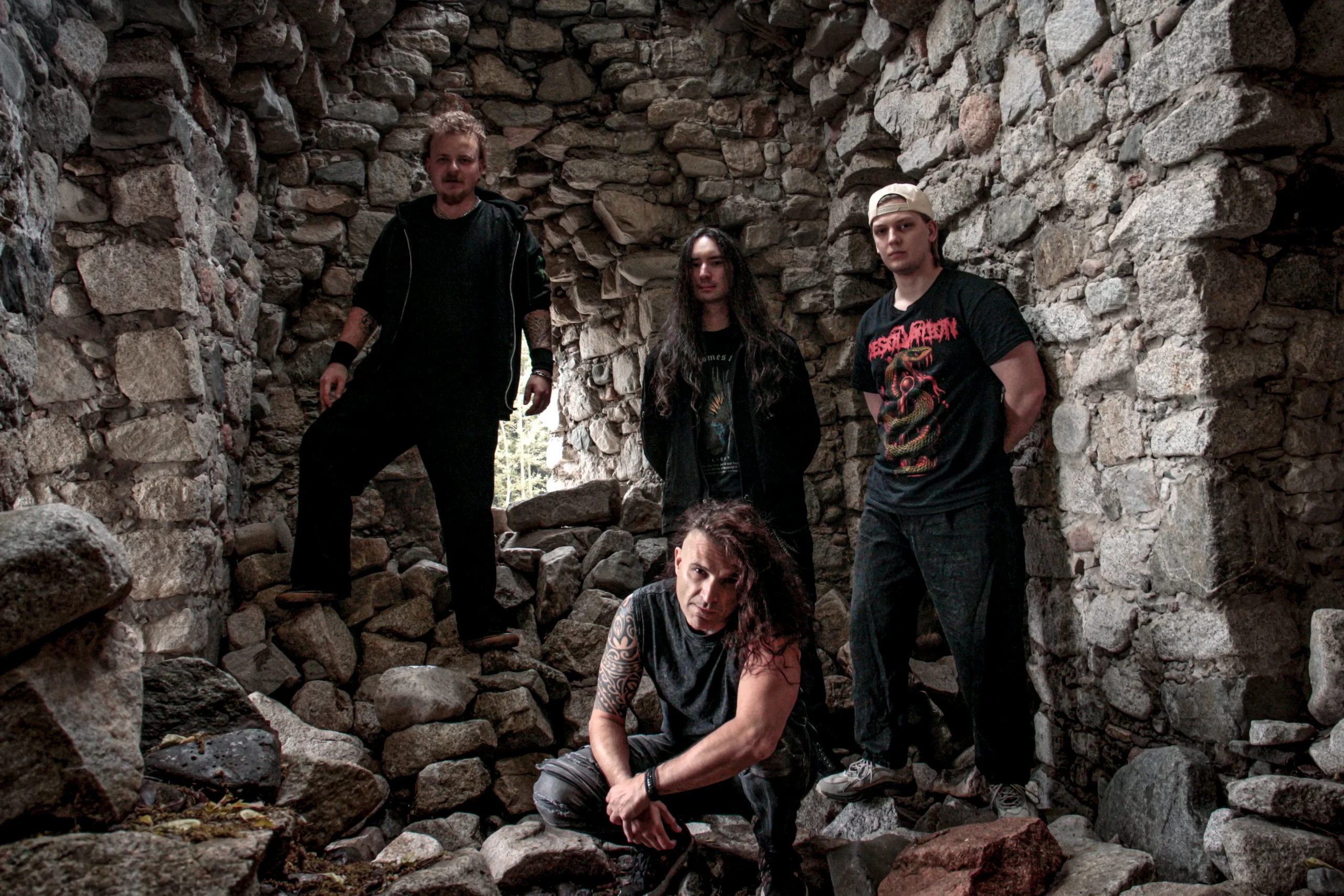 ZARRAZA: Banda do Cazaquistão une metal e instrumento tradicional em tributo ao Sepultura