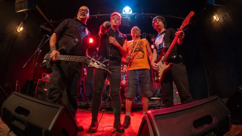 Novo álbum do Cólera chega à coleção “Red Star Sessions”, que reunirá 10 LPs para celebrar a história da música independente brasileira