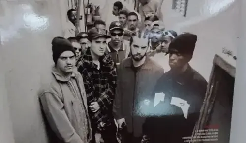 Resenha: Facção Central – Versos Sangrentos (1999)